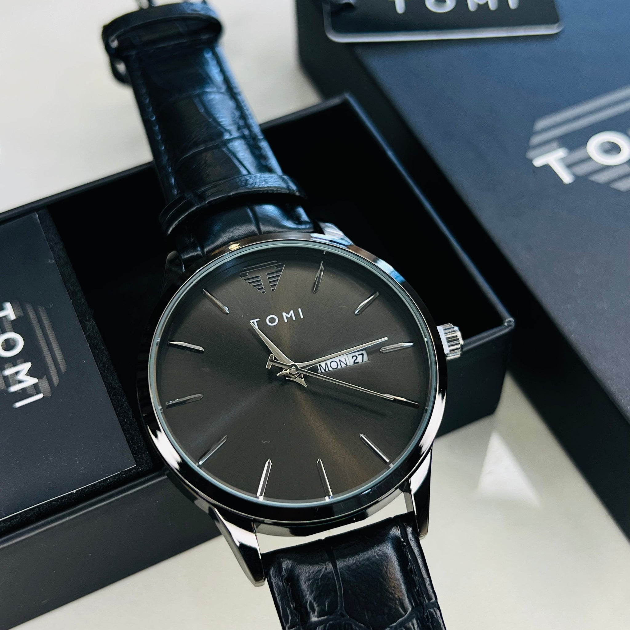 Day Date All Black Watch