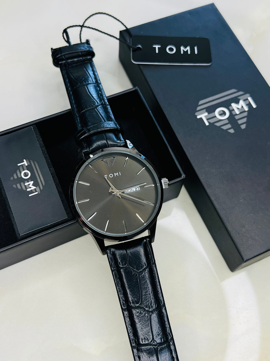 Day Date All Black Watch