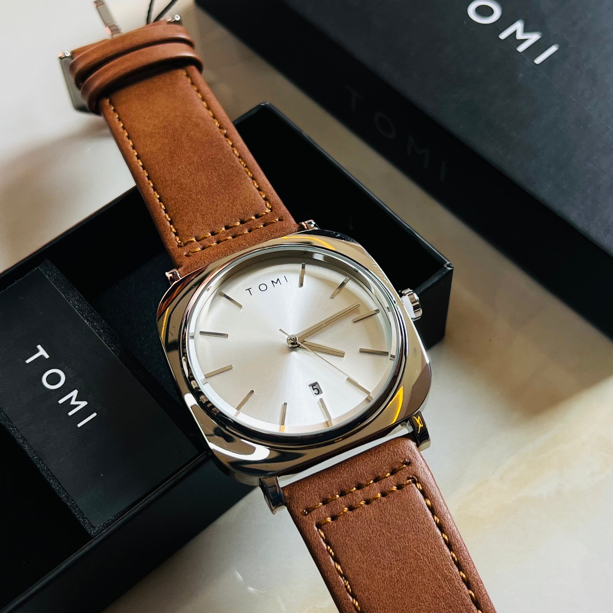 Brown Silver Business Class Watch